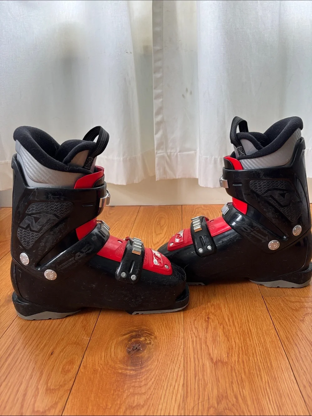 Nordica buckles sizing